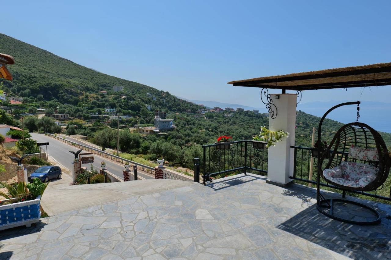 Vila Panorama Piqeras Bed & Breakfast ภายนอก รูปภาพ