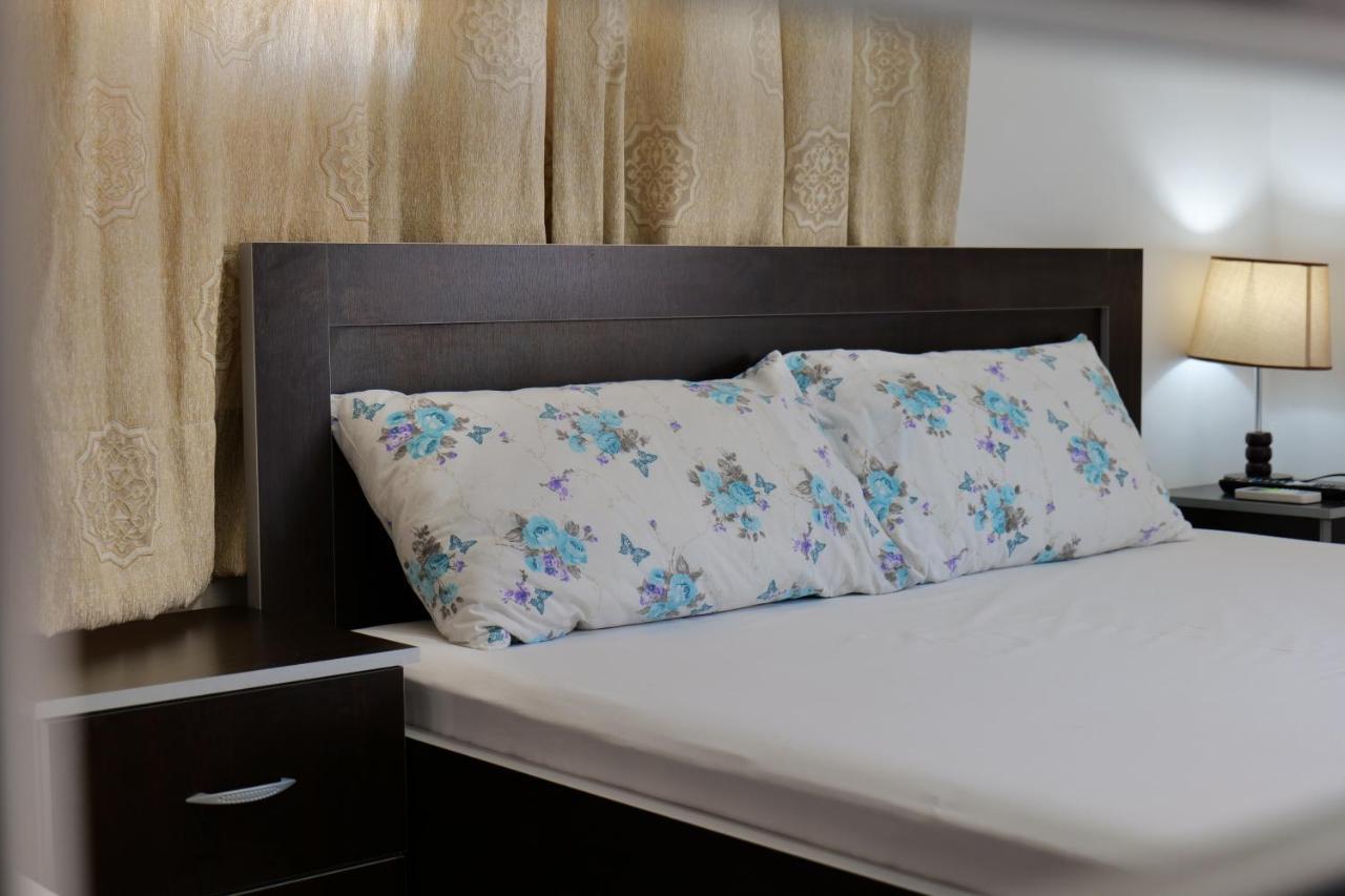 Vila Panorama Piqeras Bed & Breakfast ภายนอก รูปภาพ